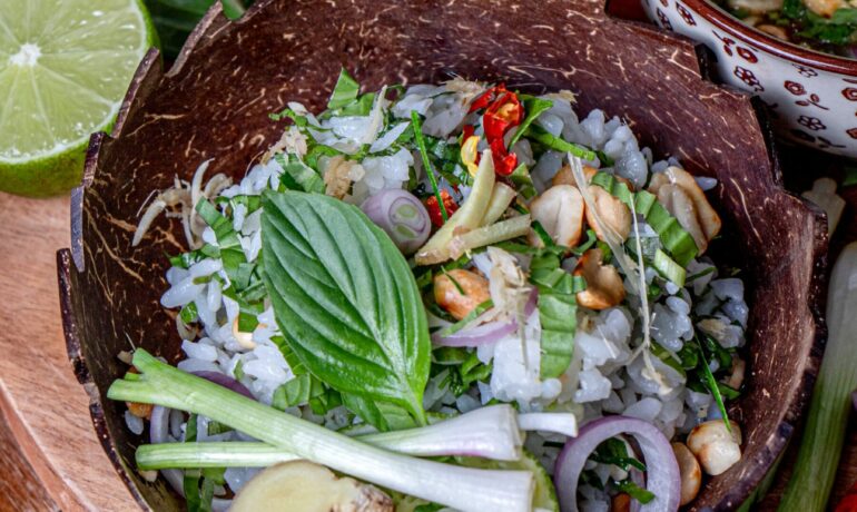 Thai Food Pairing: Finding the Perfect Balance of Sweet, Sour, Salty, and Spicy